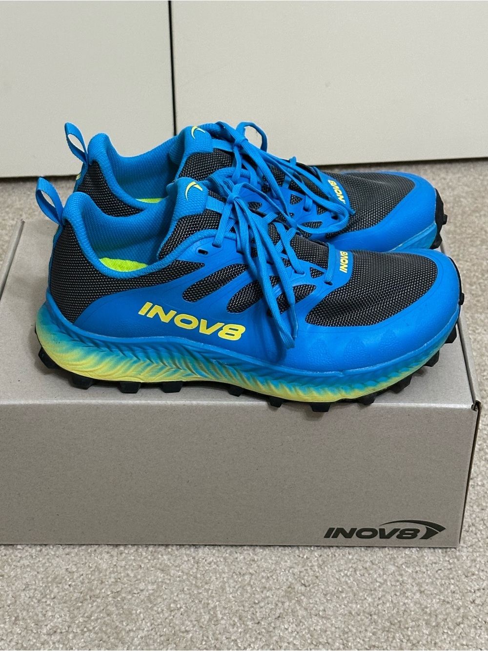 INOV-8 Mens Mudtalon Trail Running Shoes View 2